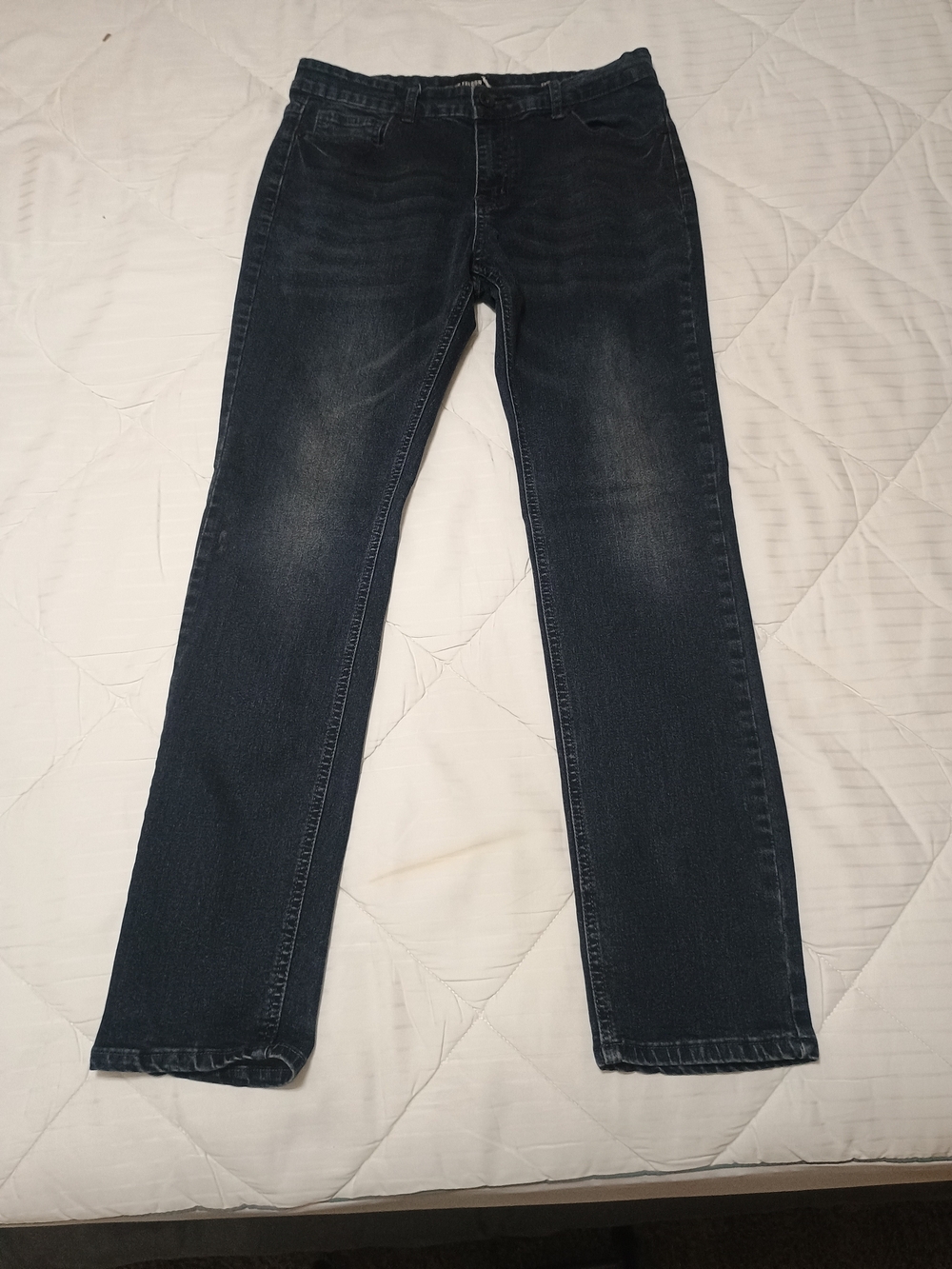 Men's Straight-Leg Jeans in Dark Blue